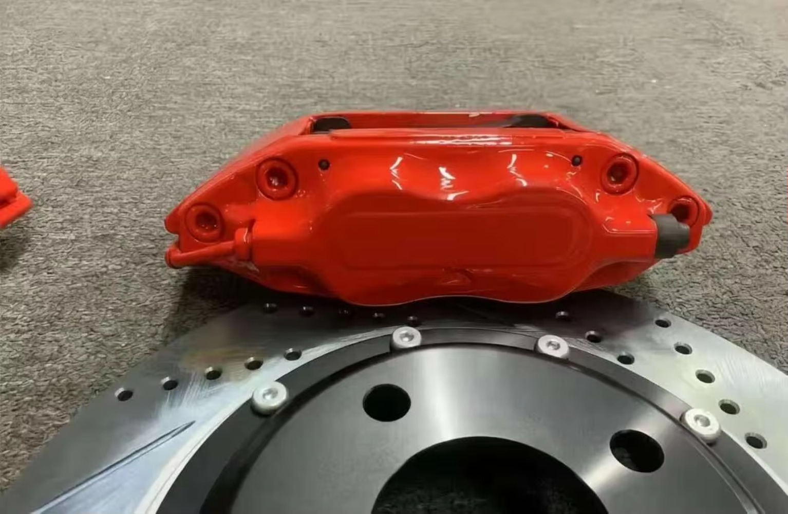 New High Performance Aluminum  - Forged Front Brake Caliper 4 Piston 评论和价格